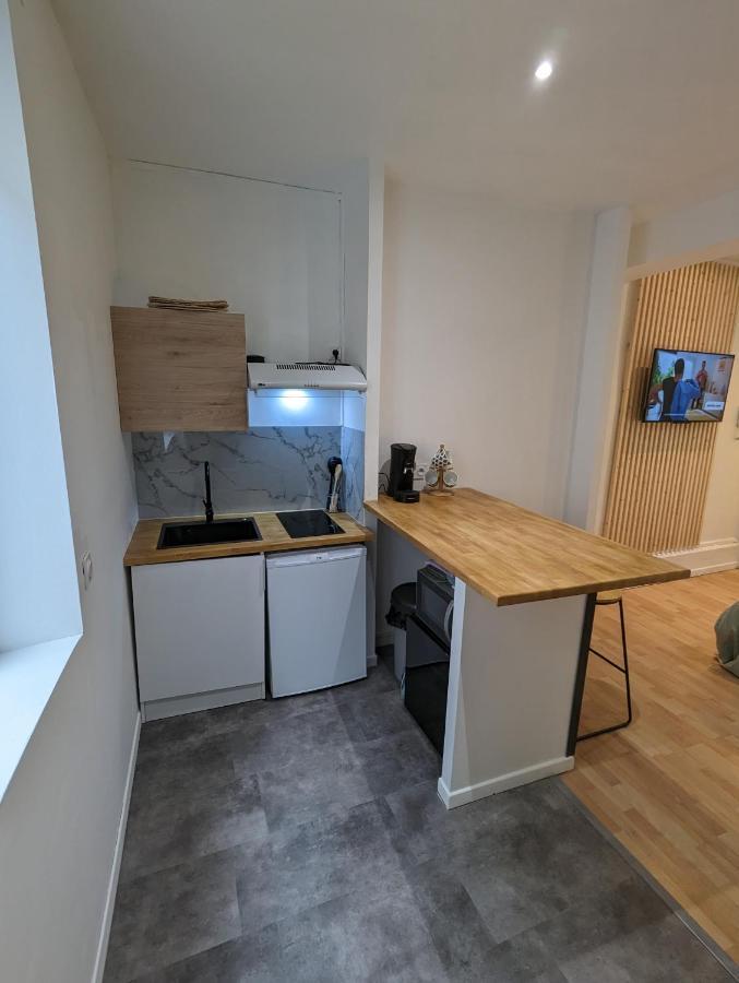 1Er Grand Studio Hyper Centre Agen Calme Clim Lejlighed Eksteriør billede